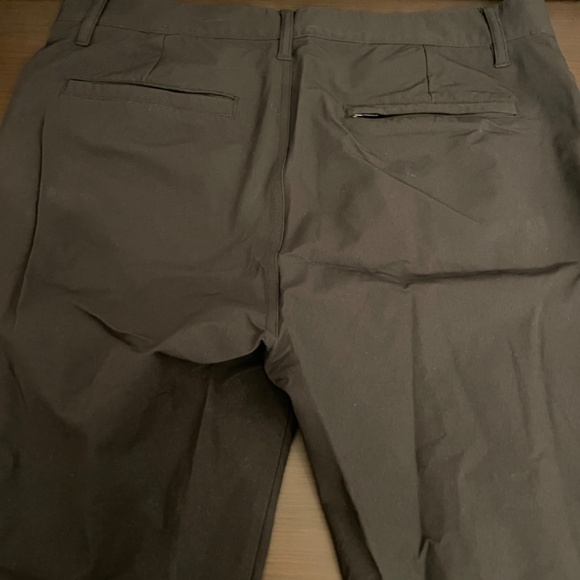 Men’s Golf/Dress Pants (3 pairs size 34) - Picture 6 of 6